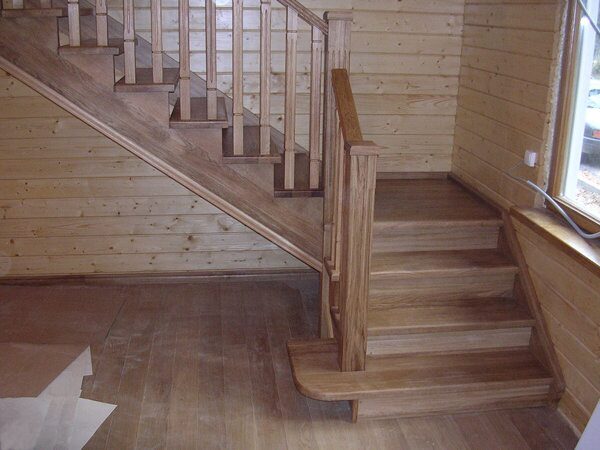Строительство деревянной лестницы на второй этаж видео